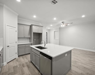 2355 Spring Park Boulevard - Photo Thumbnail 13