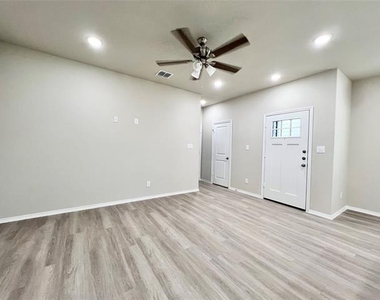 3501 E Renfro Street - Photo Thumbnail 11