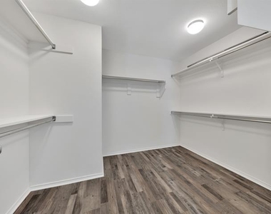 235 Yale Boulevard - Photo Thumbnail 19