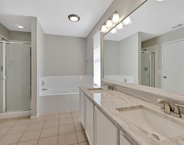 235 Yale Boulevard - Photo Thumbnail 18