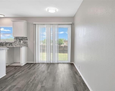 235 Yale Boulevard - Photo Thumbnail 9