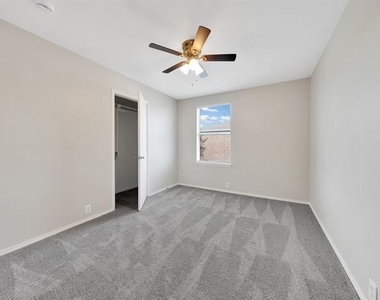 235 Yale Boulevard - Photo Thumbnail 24