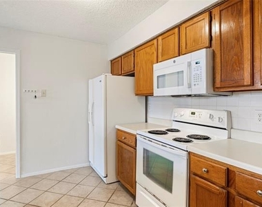 7591 Tournament Road - Photo Thumbnail 11