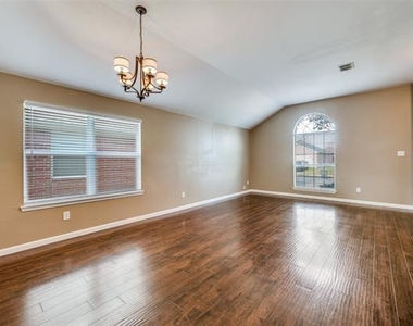 1918 Caddo Street - Photo Thumbnail 3