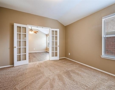 1918 Caddo Street - Photo Thumbnail 10