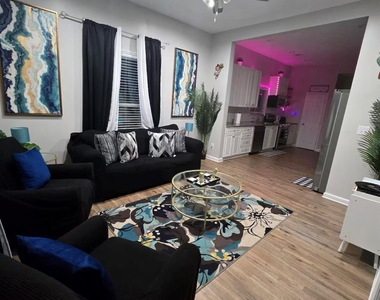 1806 Vinton Street - Photo Thumbnail 3