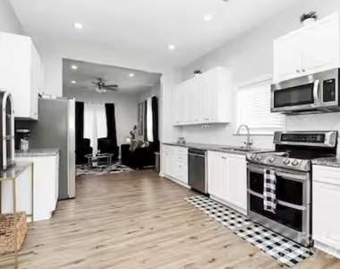 1806 Vinton Street - Photo Thumbnail 6