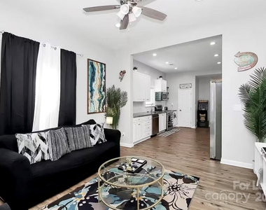 1806 Vinton Street - Photo Thumbnail 1