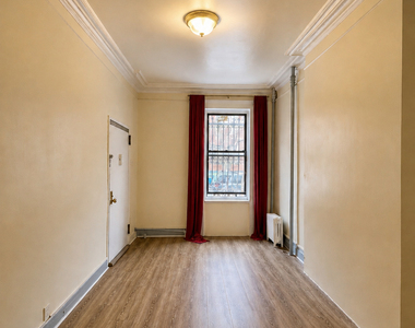 422 East 118th Street - Photo Thumbnail 3