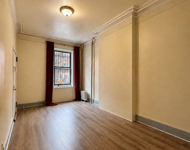 422 East 118th Street - Photo Thumbnail 2
