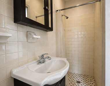 422 East 118th Street - Photo Thumbnail 5