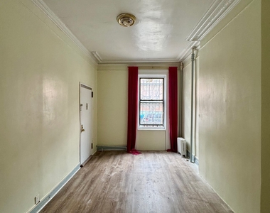 422 East 118th Street - Photo Thumbnail 1