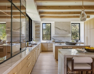 24341 Rolling View Road - Photo Thumbnail 6