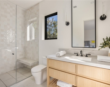 24341 Rolling View Road - Photo Thumbnail 29