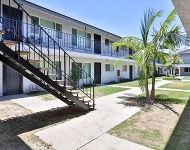 2890 E Artesia Blvd - Photo Thumbnail 3