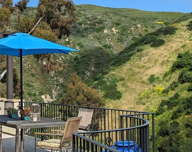 1131 Emerald Bay - Photo Thumbnail 8