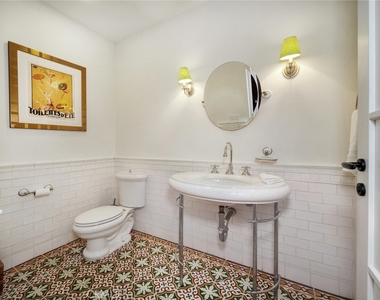 1131 Emerald Bay - Photo Thumbnail 15