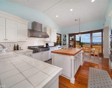 1131 Emerald Bay - Photo Thumbnail 14