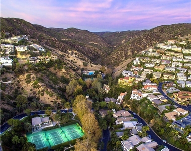 1131 Emerald Bay - Photo Thumbnail 31