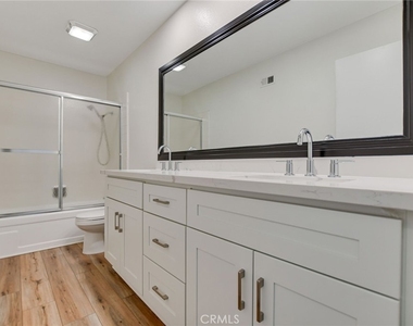 2785 Westfield Place - Photo Thumbnail 28