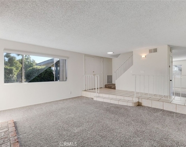 2785 Westfield Place - Photo Thumbnail 7