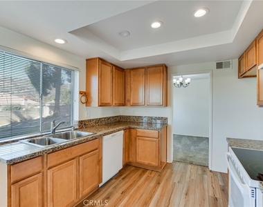 2785 Westfield Place - Photo Thumbnail 16