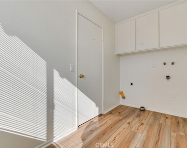 2785 Westfield Place - Photo Thumbnail 23