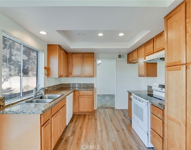 2785 Westfield Place - Photo Thumbnail 15
