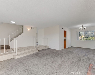 2785 Westfield Place - Photo Thumbnail 6