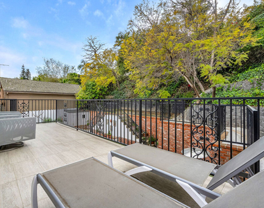 751 Westholme Avenue - Photo Thumbnail 23