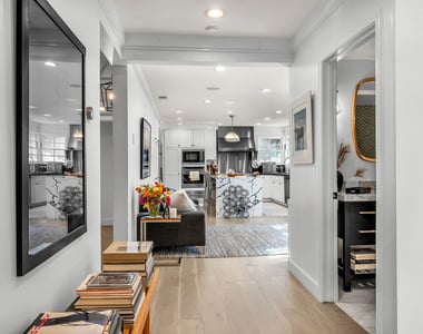 751 Westholme Avenue - Photo Thumbnail 6