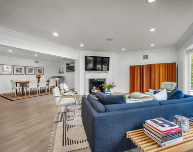 751 Westholme Avenue - Photo Thumbnail 3