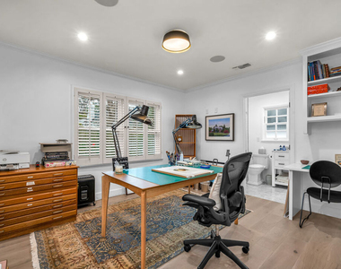 751 Westholme Avenue - Photo Thumbnail 15