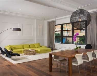 1645 Vine Street - Photo Thumbnail 3