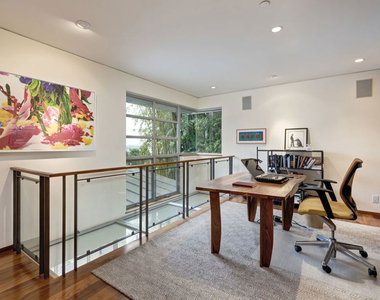 1625 N Crescent Heights Boulevard - Photo Thumbnail 17