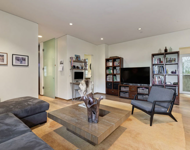 1625 N Crescent Heights Boulevard - Photo Thumbnail 27
