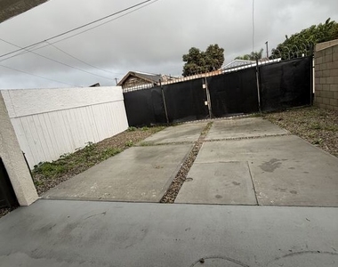 8624 Graham Avenue - Photo Thumbnail 22