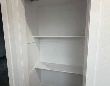 8624 Graham Avenue - Photo Thumbnail 2