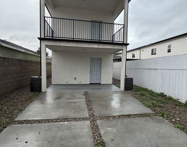 8624 Graham Avenue - Photo Thumbnail 18