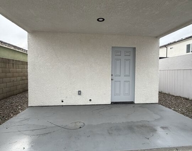 8624 Graham Avenue - Photo Thumbnail 19
