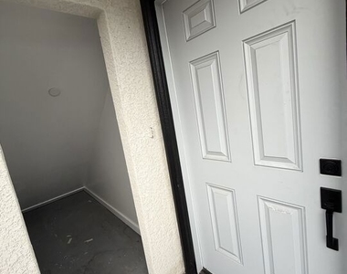 8624 Graham Avenue - Photo Thumbnail 21