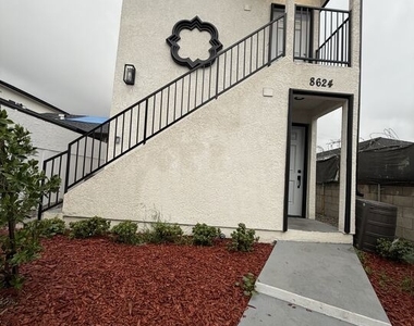 8624 Graham Avenue - Photo Thumbnail 1