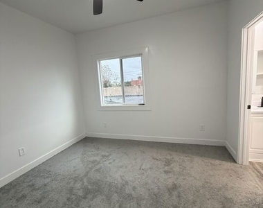 8624 Graham Avenue - Photo Thumbnail 21