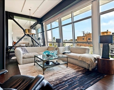 1513 9th Street - Photo Thumbnail 6