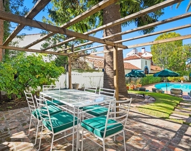 1416 Havenhurst Drive - Photo Thumbnail 13