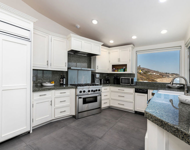26044 E Pacific Coast Highway - Photo Thumbnail 15