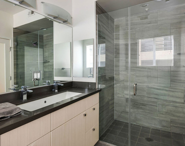 11912 Laurelwood Drive - Photo Thumbnail 5