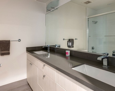 11912 Laurelwood Drive - Photo Thumbnail 10