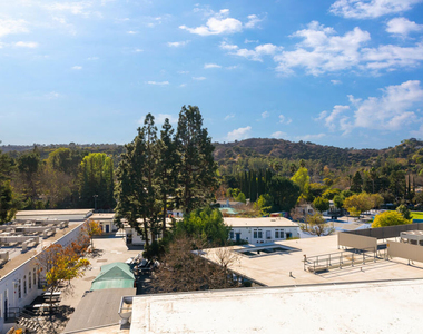 11912 Laurelwood Drive - Photo Thumbnail 11