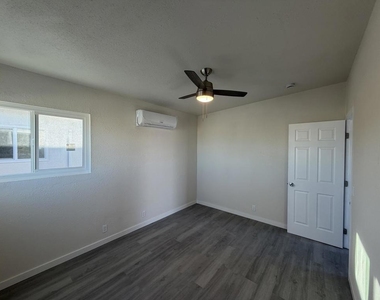 74033 Gorgonio Drive - Photo Thumbnail 10